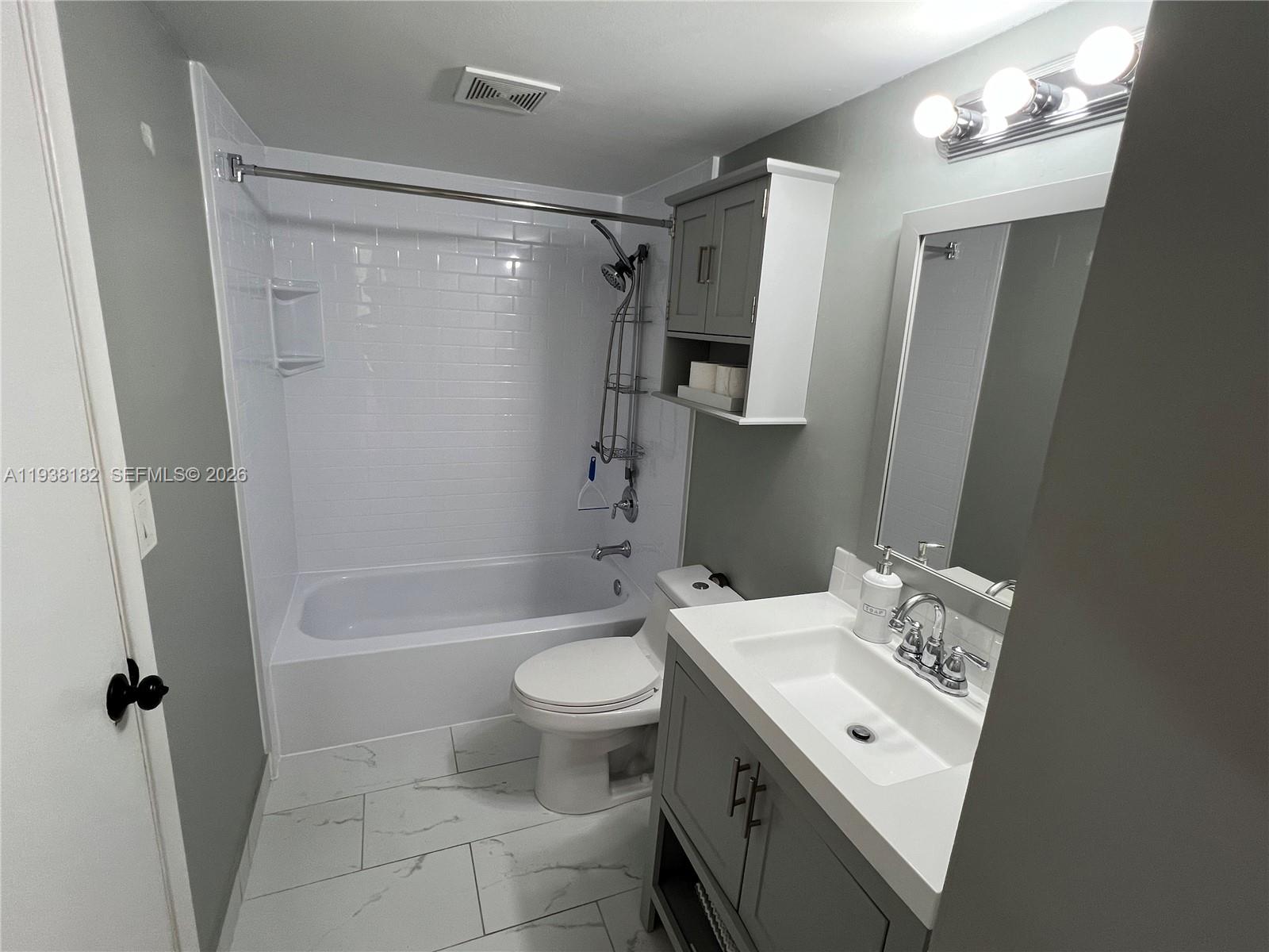 APPLE CREEK - Residential