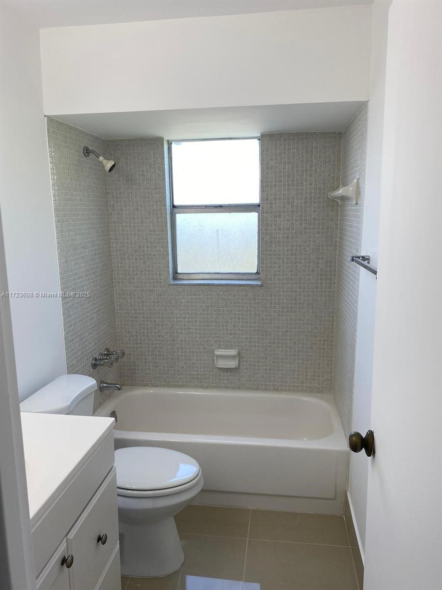 COURTYARDS OF BROWARD CON - Residential