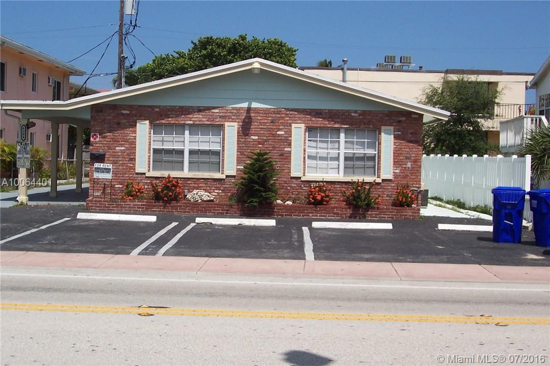 CALL LISTING AGENT. HALF A BLOCK FROM THE BEACH. QUIET AREA, SHOPS, RESTAURANTS AND OTHER ENTERTAINMENT. ENTER WITH THREE MONTHS. LAUNDRY IN COMMON AREA WITH COINS.
