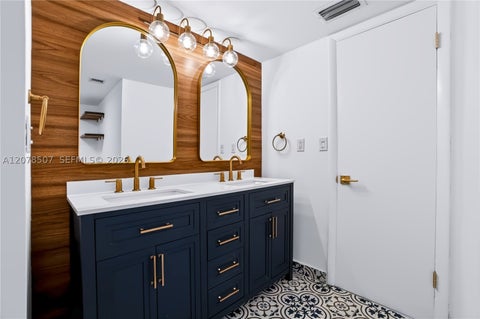 Tiny photo for 6423 Collins Ave #1702, Miami Beach, FL 33141 (MLS # A12078507)