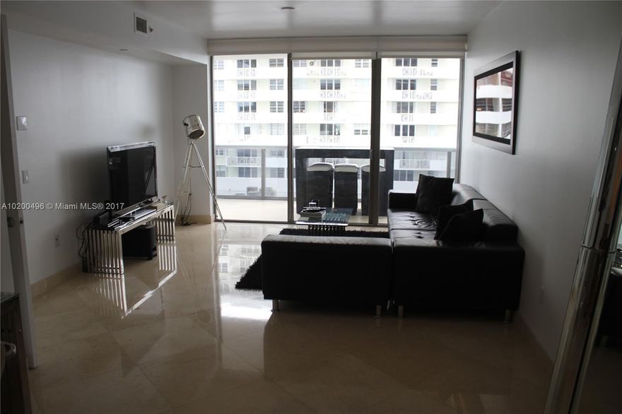 This is the best priced 1/1.5 in the building! stainless steel appliances, built in Espresso Machine, Wine Cooler. Incredible views of the Atlantic Ocean and beautiful Downtown views and amazing sunsets from the balcony. Unit is very spacious. Mei is a boutique building with only 164 units, beach access with beach club and great amenities like a brand new gym, spa, and an amazing pool. Come see this incredible unit as it wont last!!!