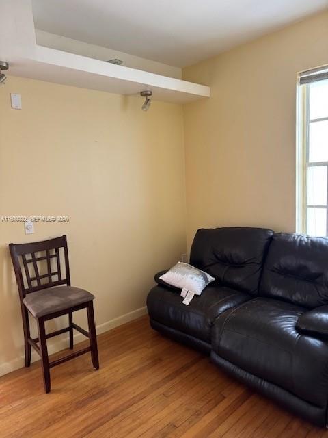 SB MANOR HOUSE CONDO - Residential Lease