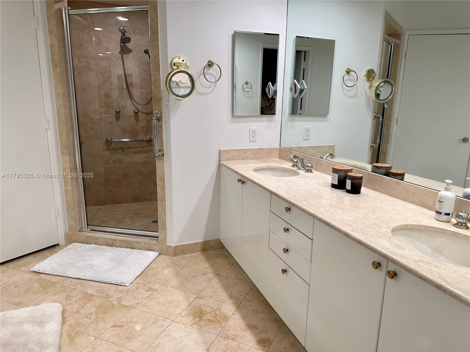 CLUB TOWER TWO CONDO - Residential Lease