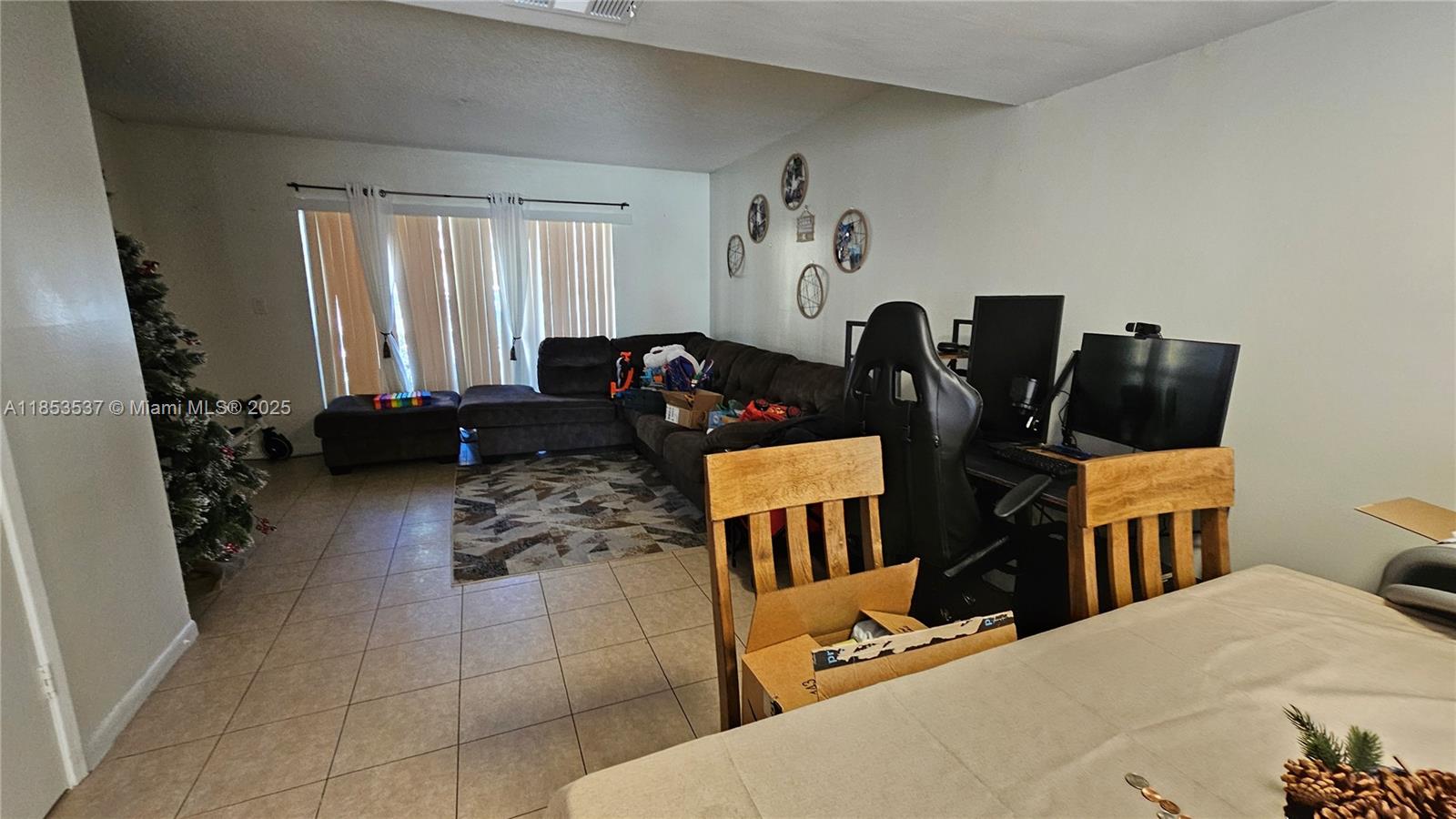 SORRENTO LAKES AT SUNRISE - Residential