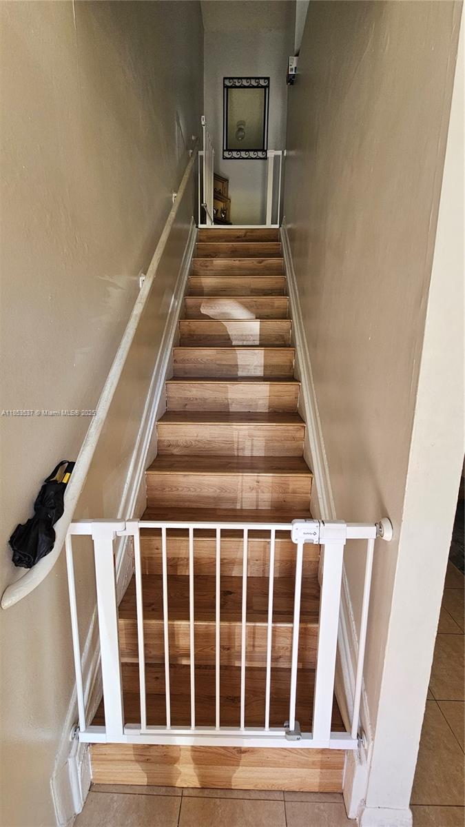 SORRENTO LAKES AT SUNRISE - Residential