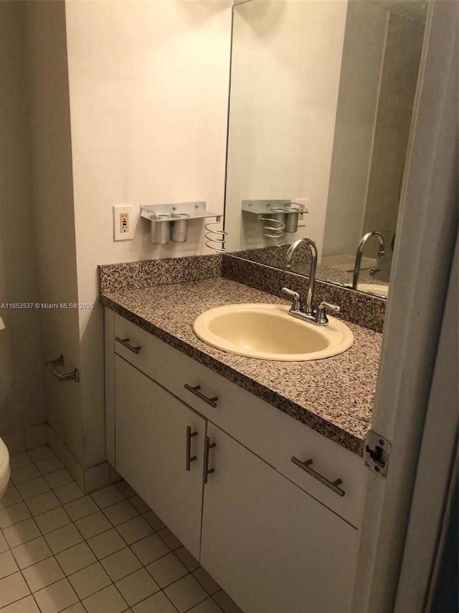 SORRENTO LAKES AT SUNRISE - Residential