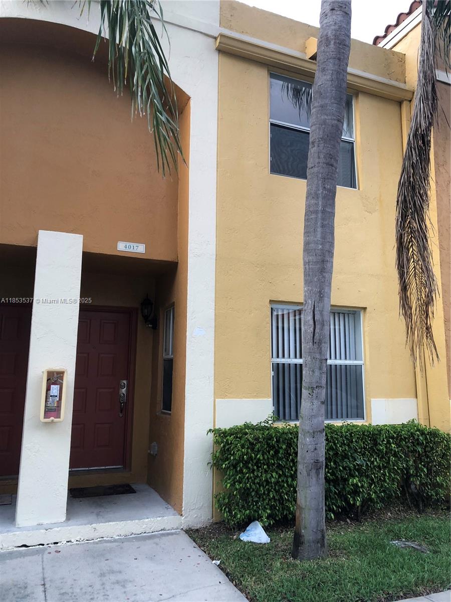 SORRENTO LAKES AT SUNRISE - Residential