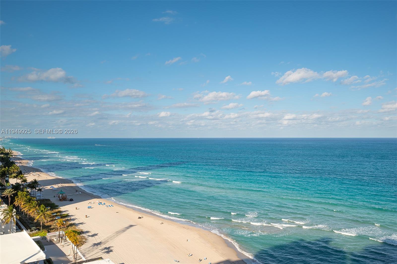 M RESORT RESIDENCES CONDO - Residential