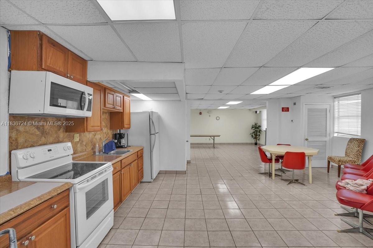 TAROMINA APTS CO-OP - Residential