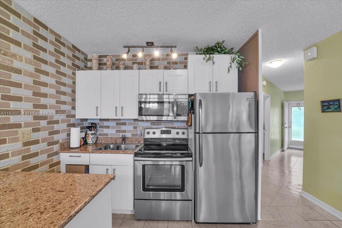 TAROMINA APTS CO-OP - Residential