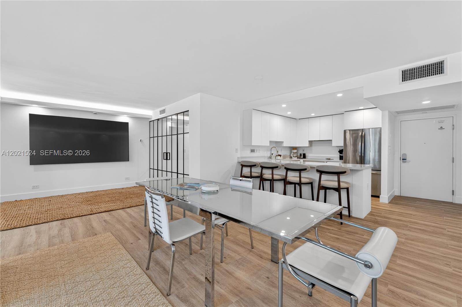 RONEY PALACE CONDO - Residential