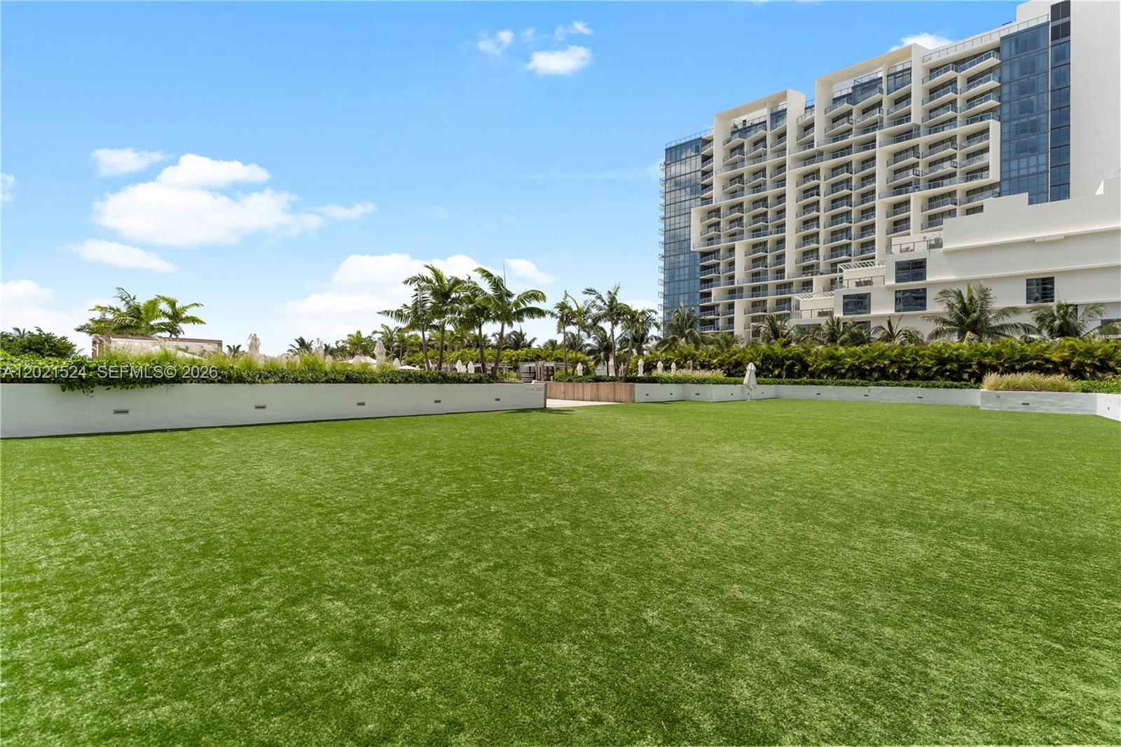 RONEY PALACE CONDO - Residential