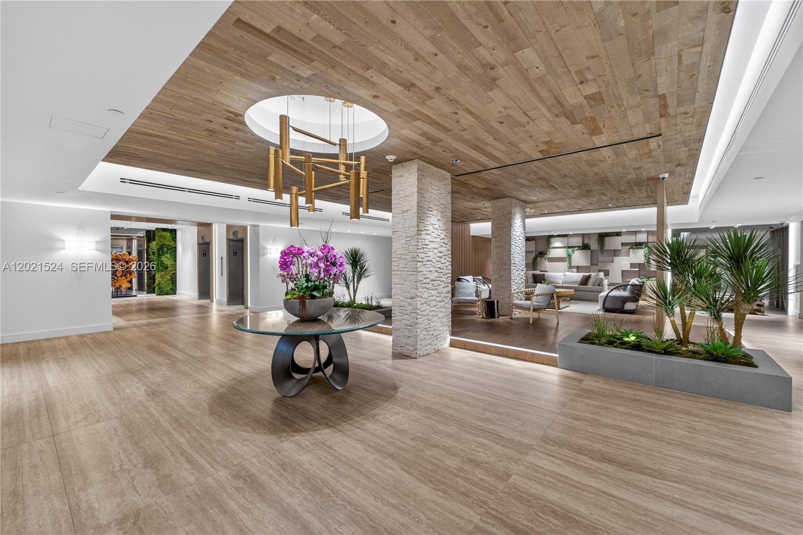 RONEY PALACE CONDO - Residential