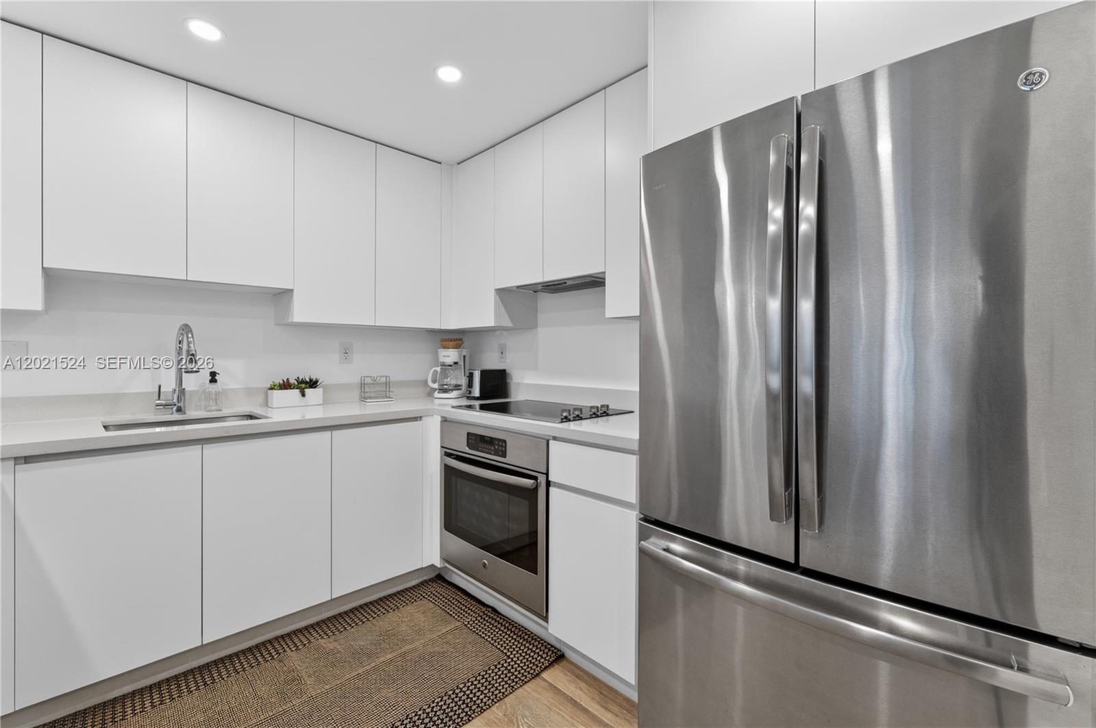 RONEY PALACE CONDO - Residential