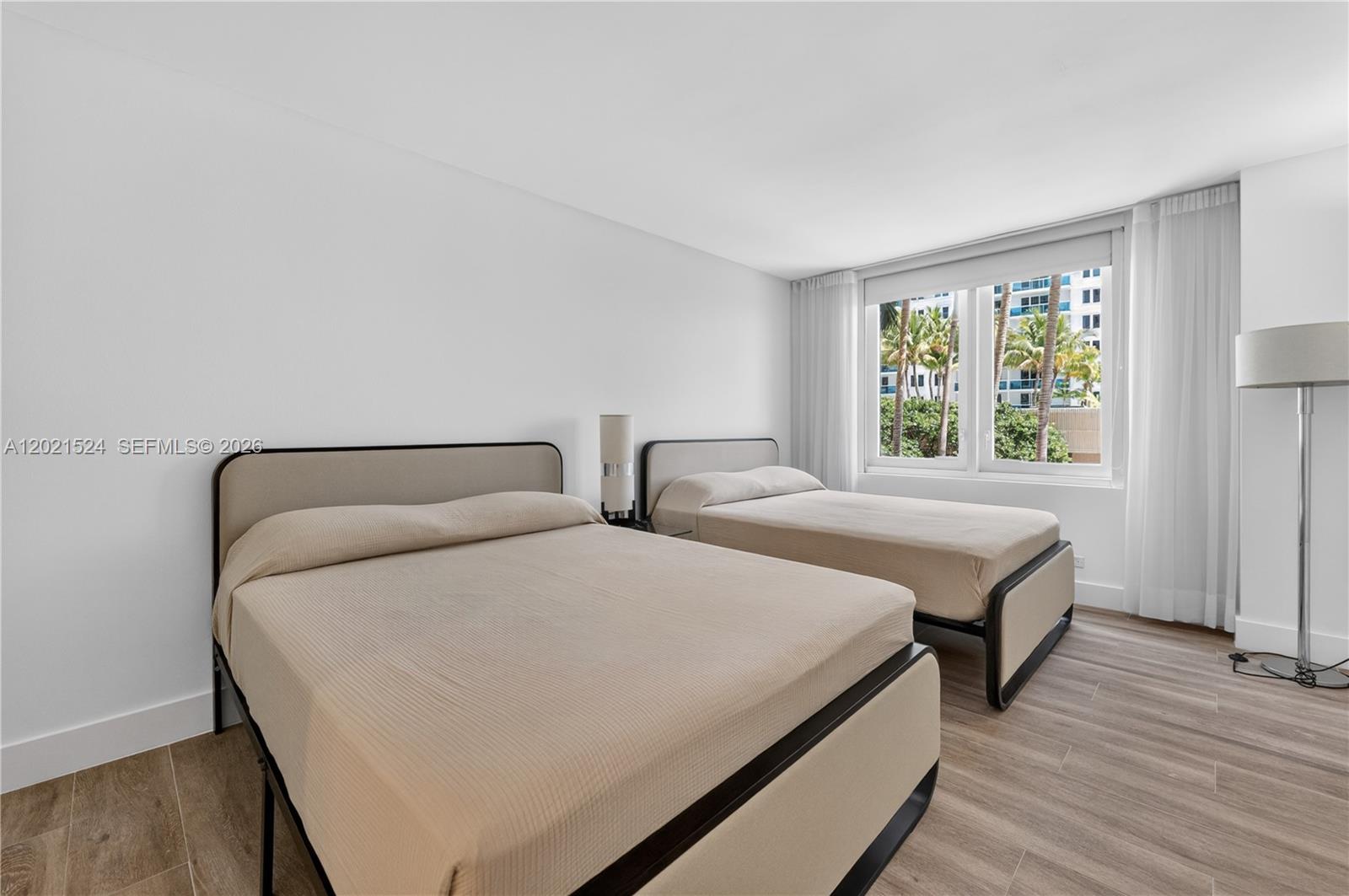 RONEY PALACE CONDO - Residential