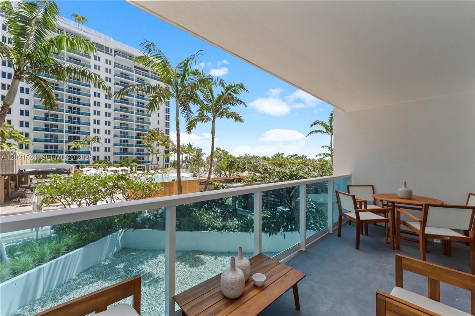 RONEY PALACE CONDO - Residential