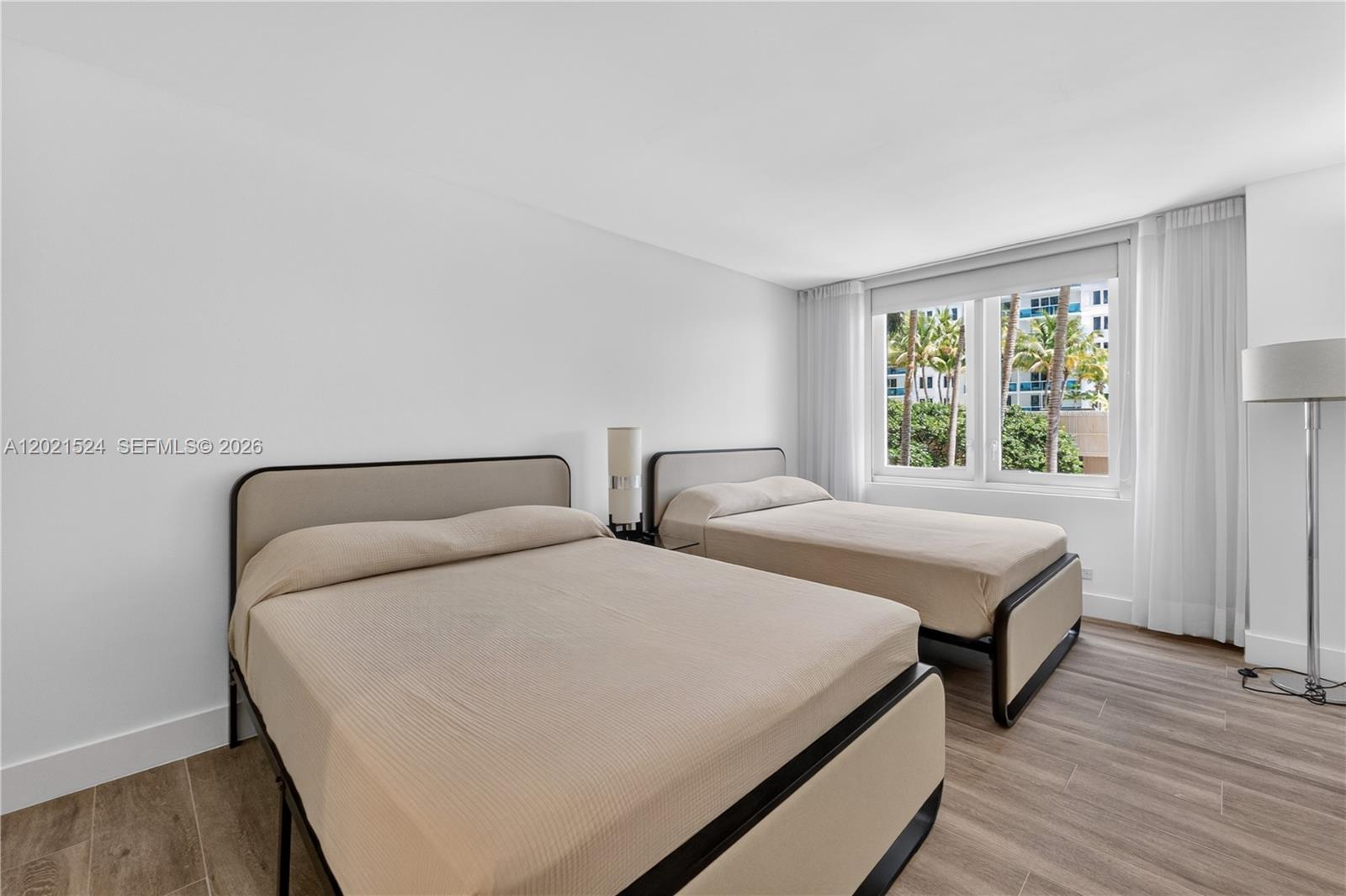 RONEY PALACE CONDO - Residential