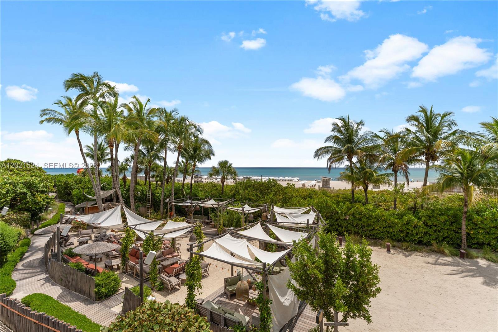 RONEY PALACE CONDO - Residential