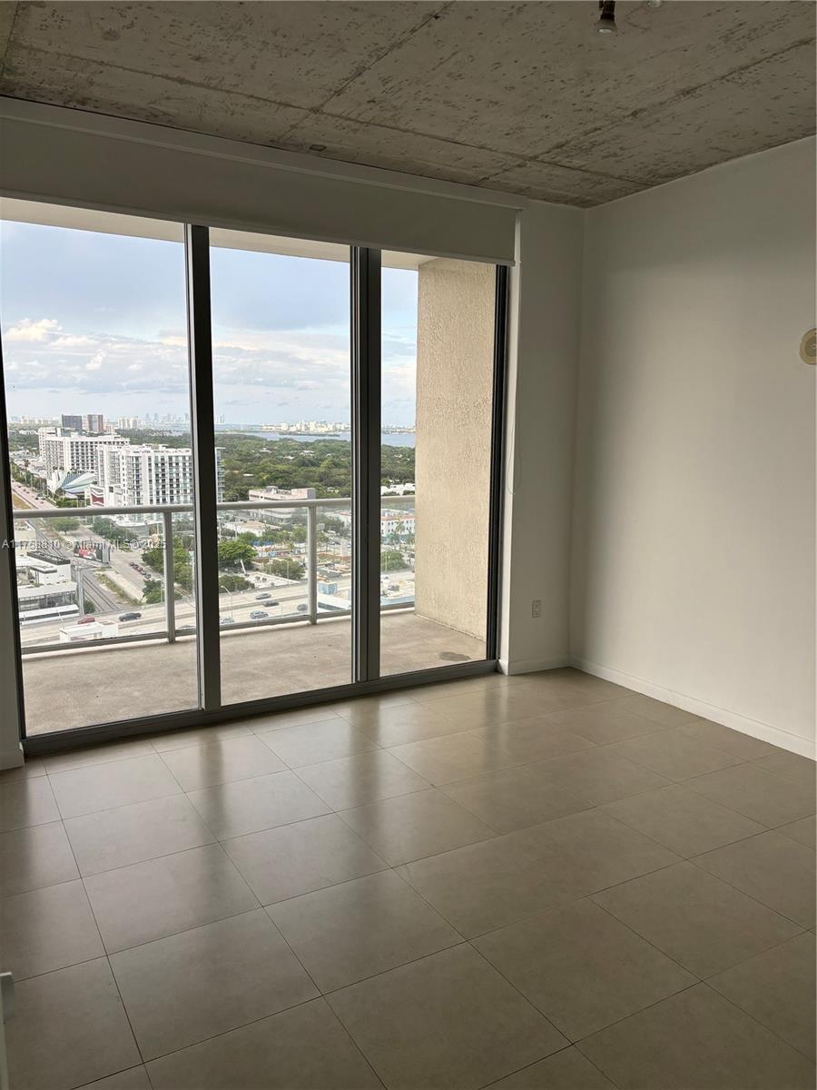 3470 E Coast Ave H2003