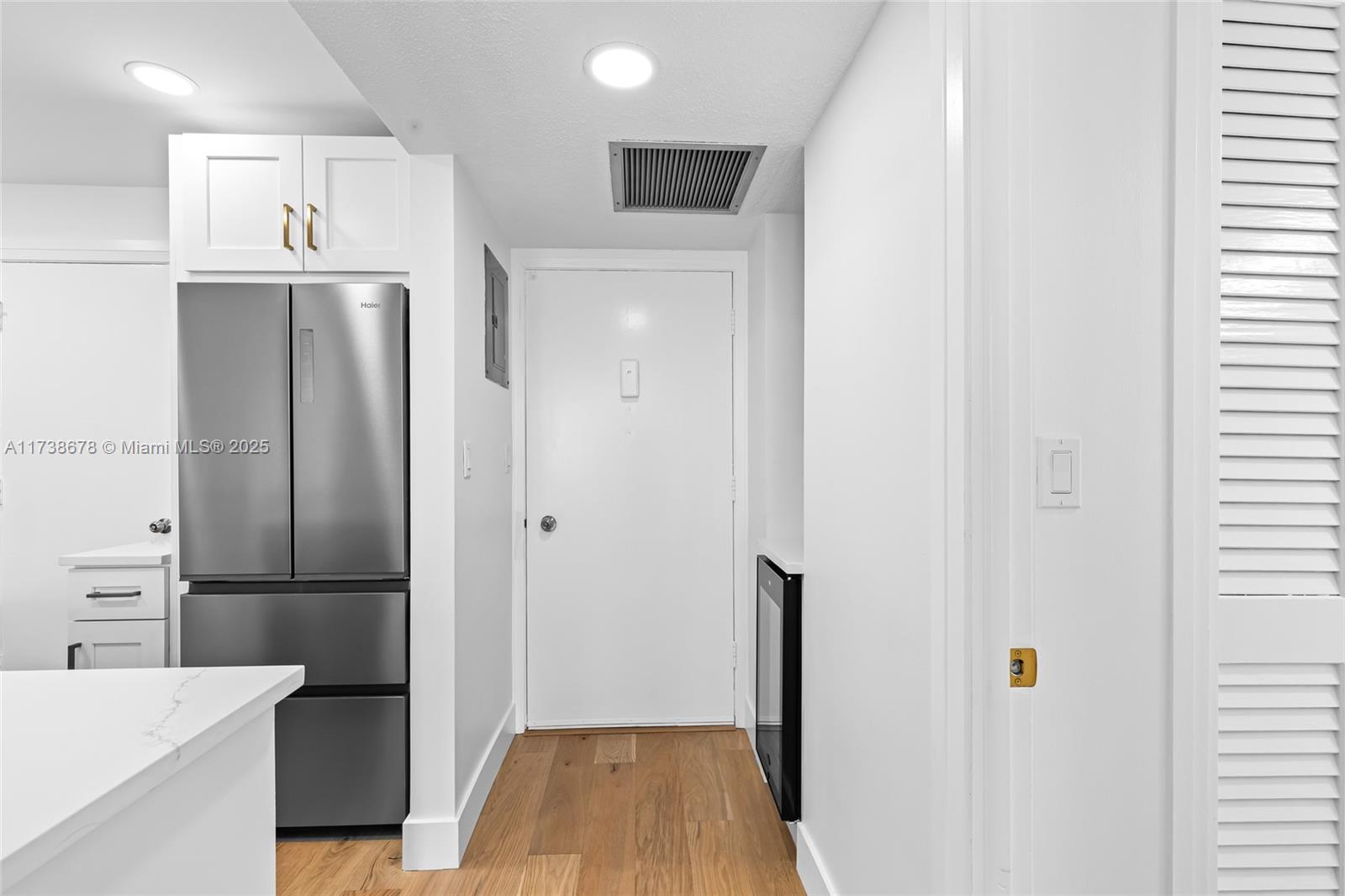 301 N Ocean Blvd 302