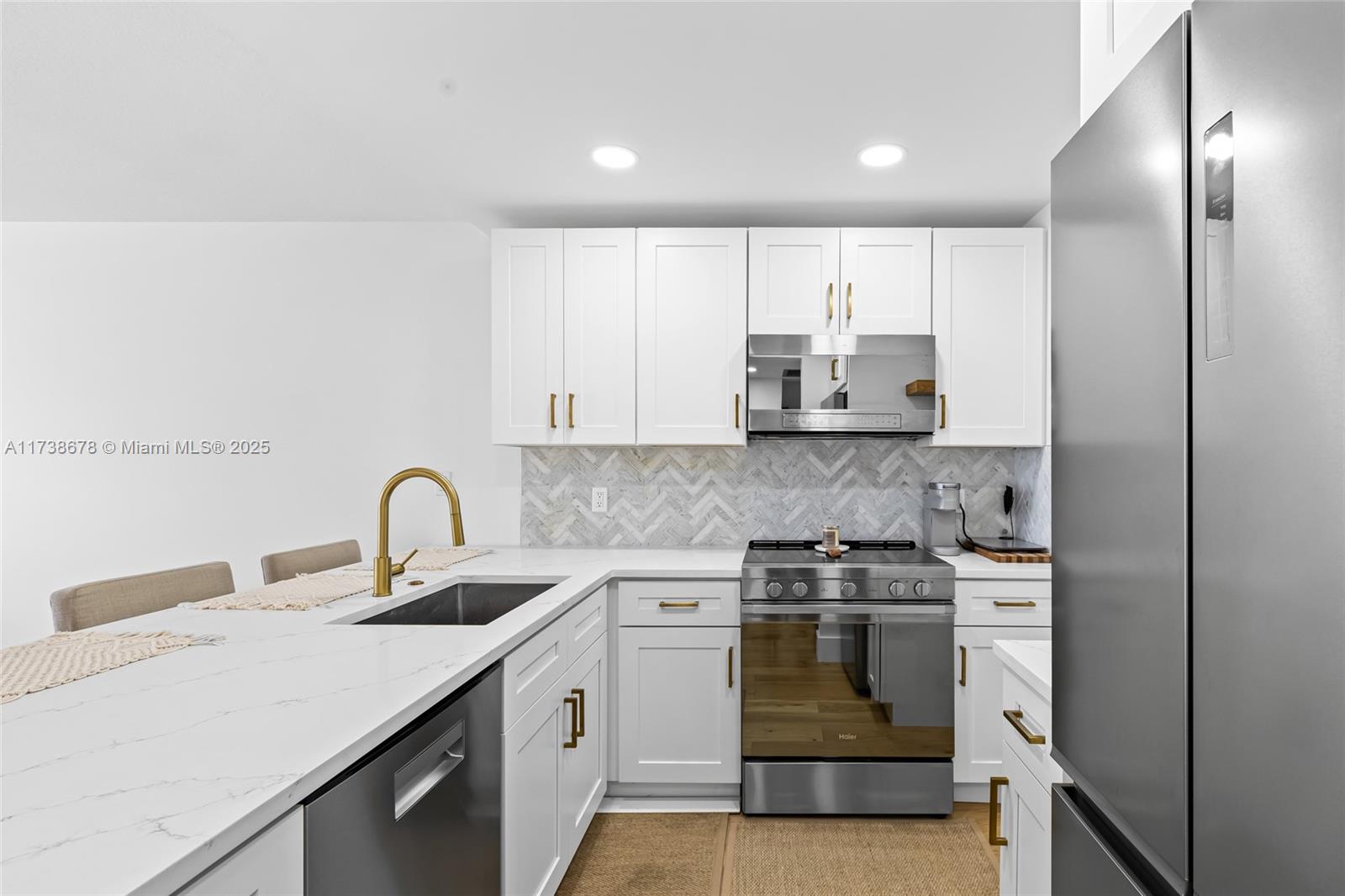 301 N Ocean Blvd 302