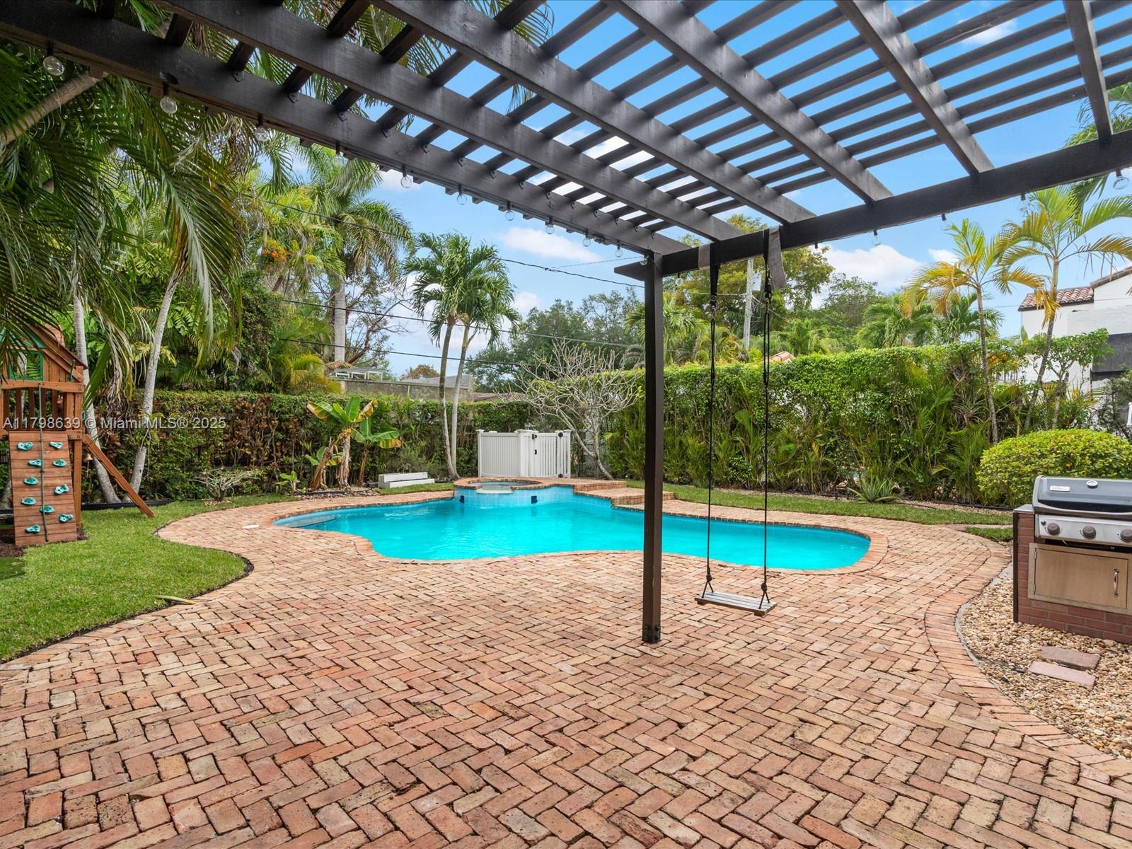 CORAL GABLES SEC C - Residential