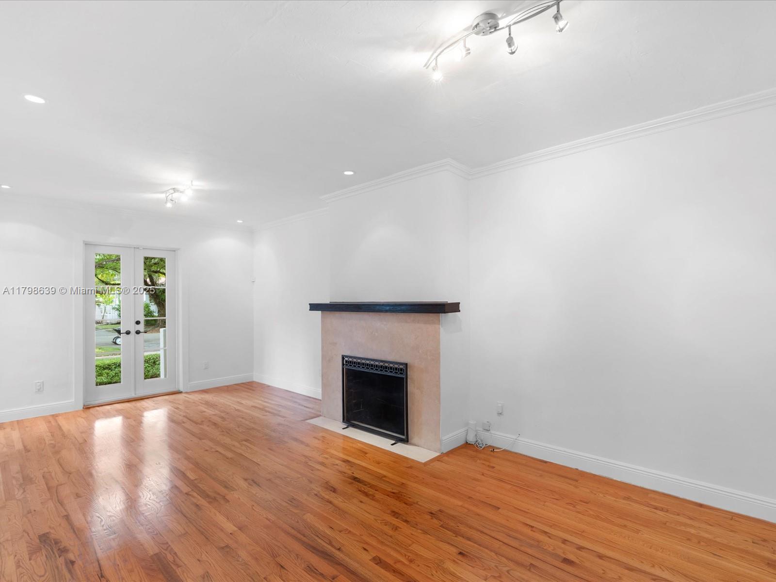 CORAL GABLES SEC C - Residential