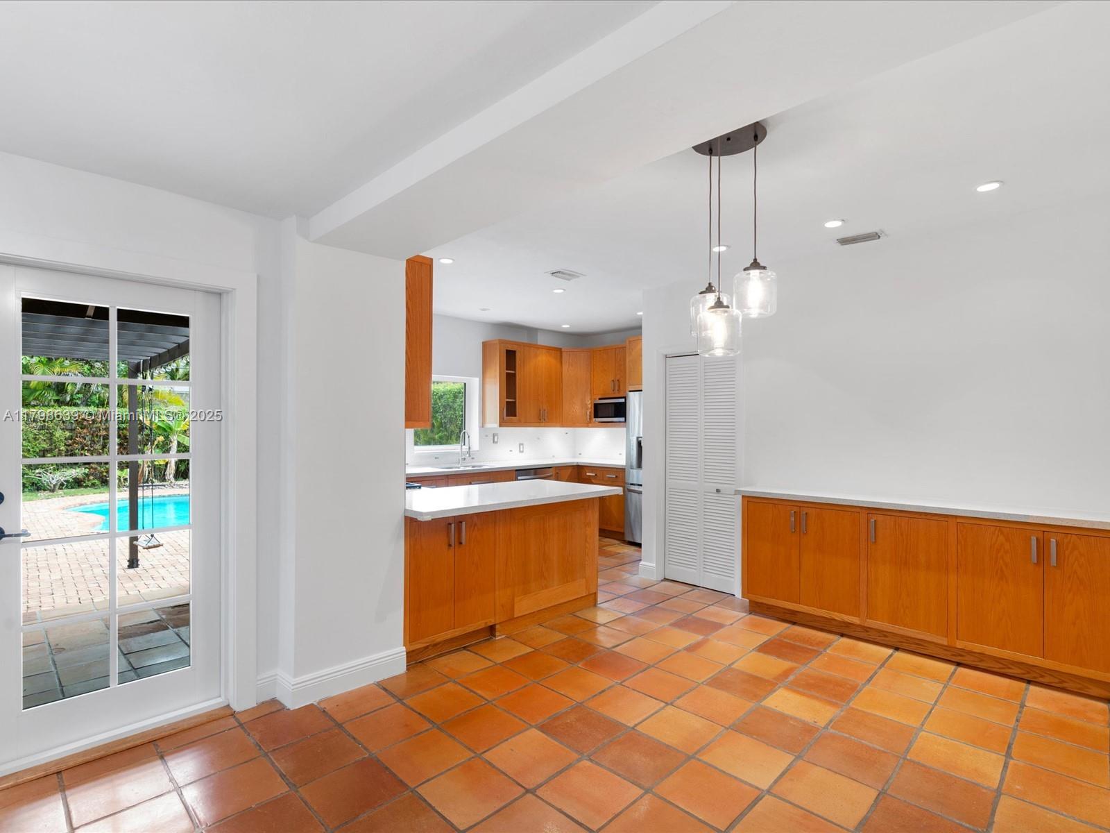 CORAL GABLES SEC C - Residential