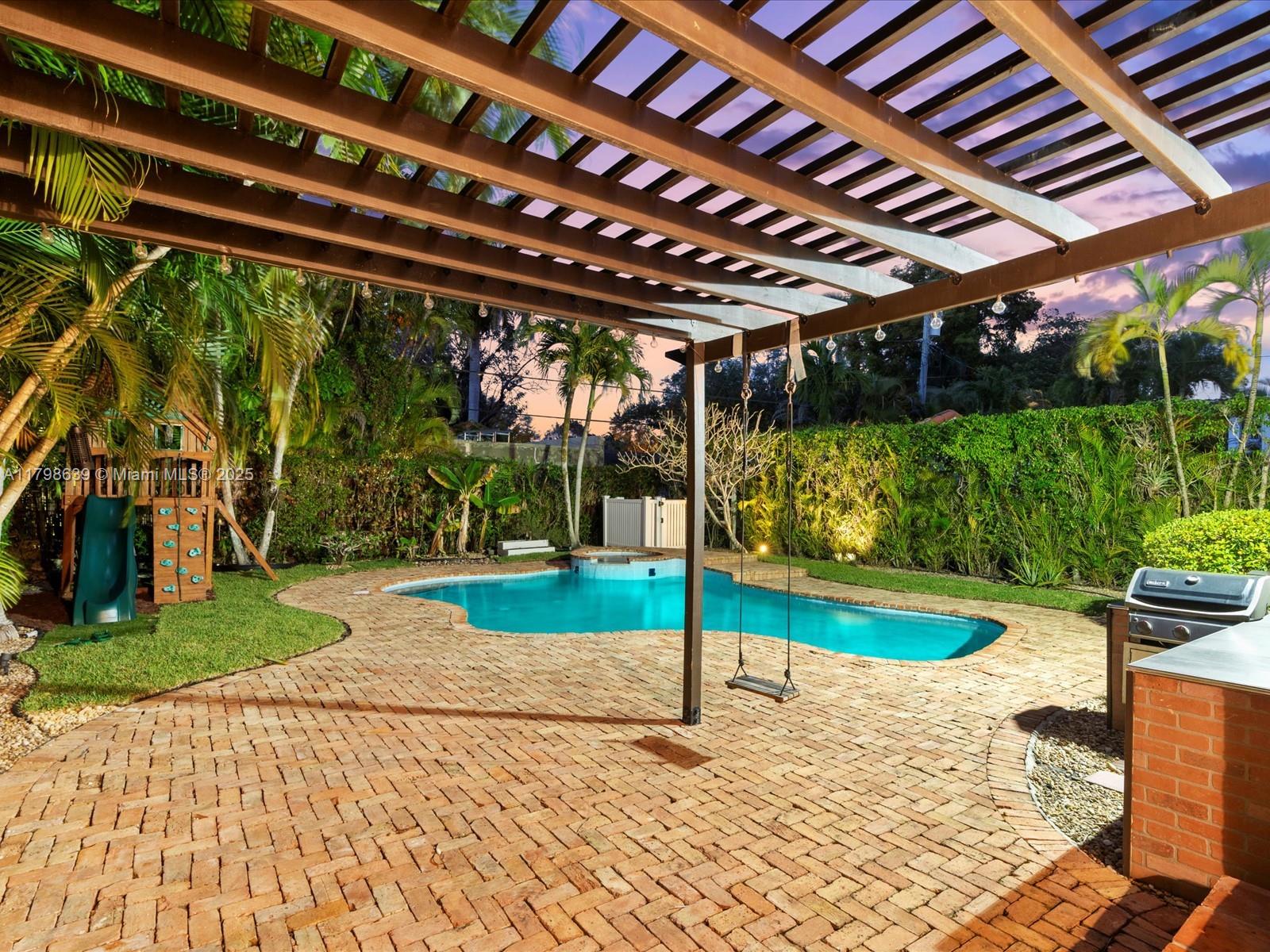 CORAL GABLES SEC C - Residential