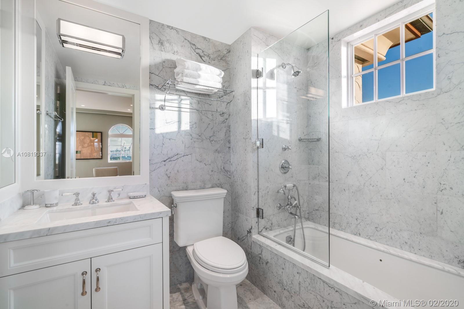 7600 OCEANSIDE AT FISHER - Residential