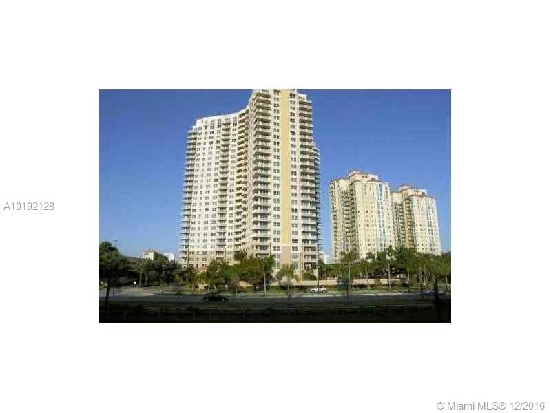 Beautiful luxury building with great amenities and location. This 2 bed / 2 bath apartment is located across the high end shopping of Aventura Mall, and 5 minutes away from the beaches. Great views of the skyline, gym, and pool. Must see unit!