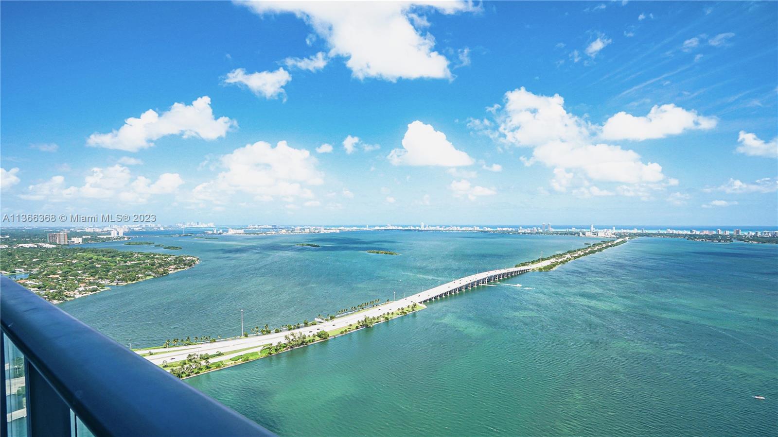 ONE PARAISO CONDO - Residential