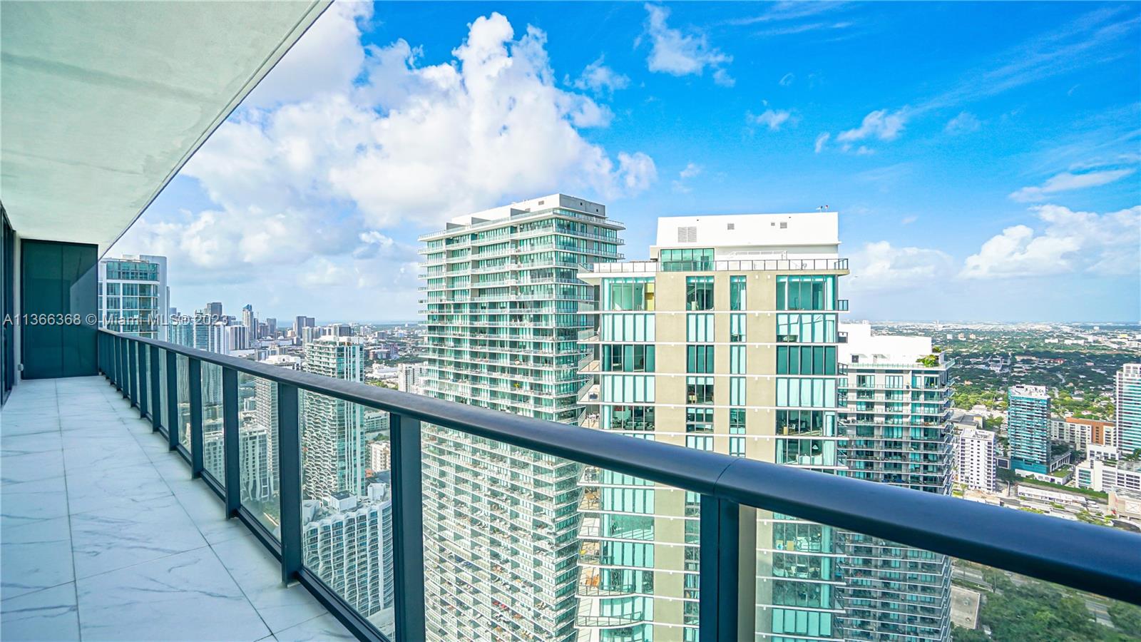 ONE PARAISO CONDO - Residential