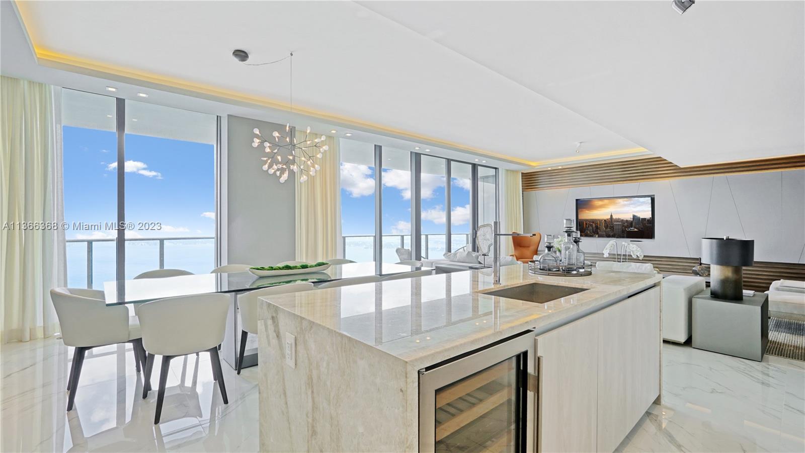 ONE PARAISO CONDO - Residential