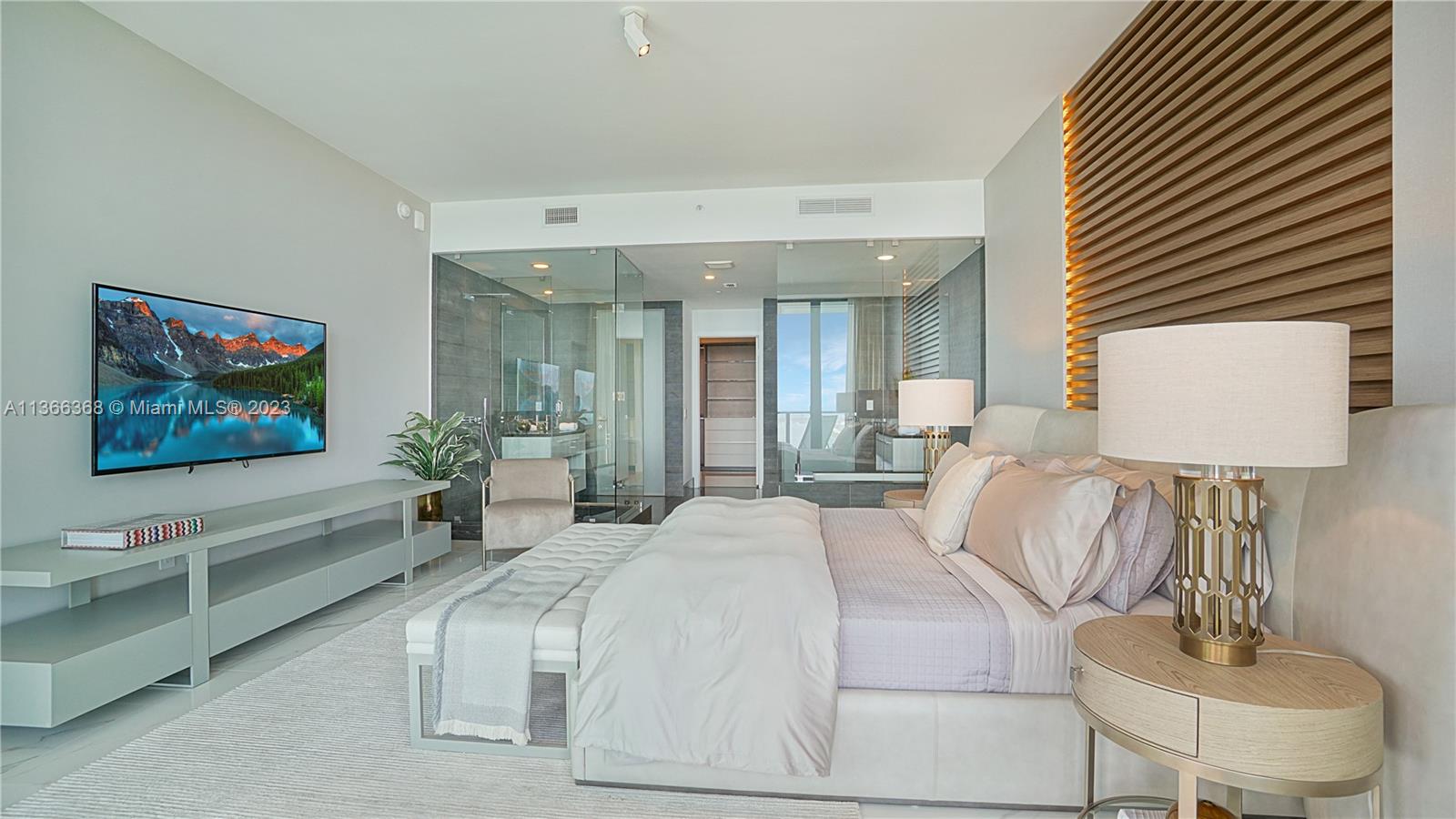 ONE PARAISO CONDO - Residential