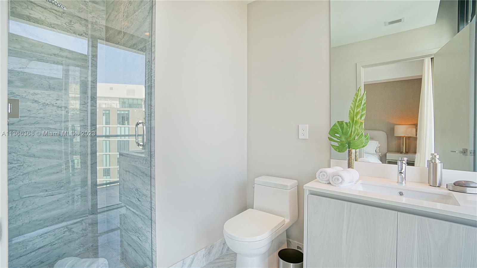 ONE PARAISO CONDO - Residential