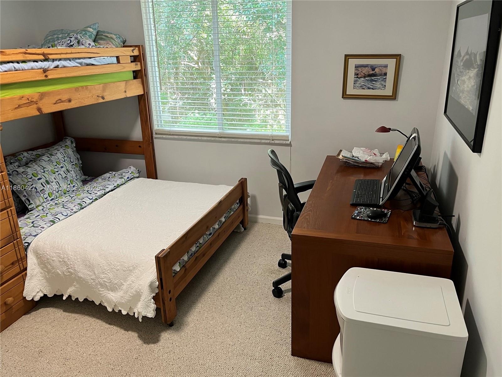 PALMBROOKE TOWNHOMES - Residential Lease