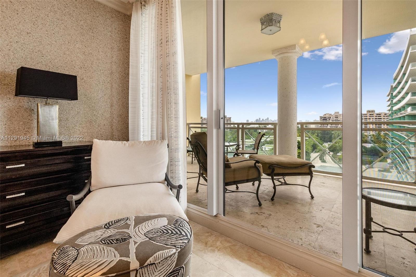 GRAND BAY TOWER CONDO - Residential