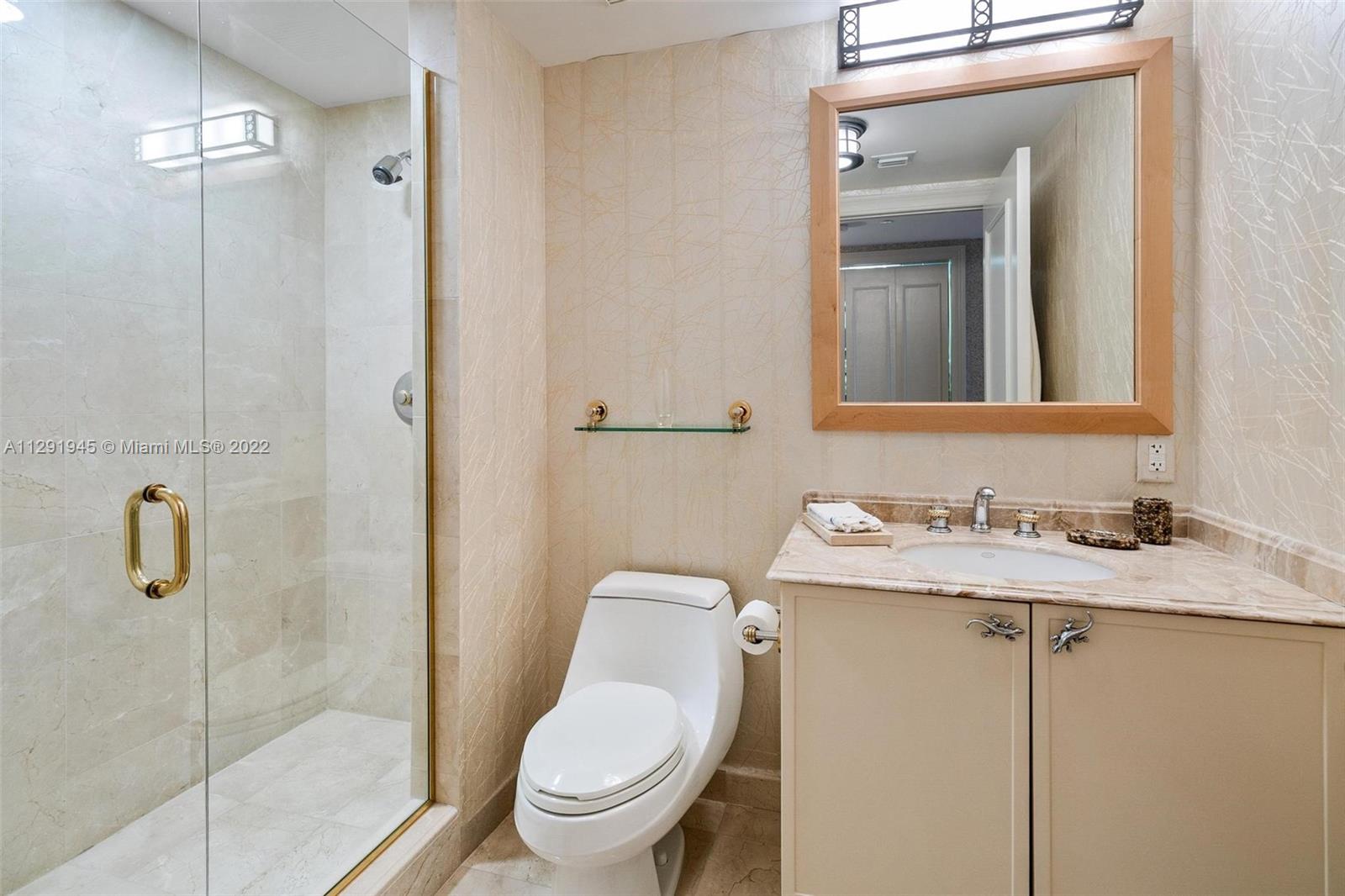 GRAND BAY TOWER CONDO - Residential