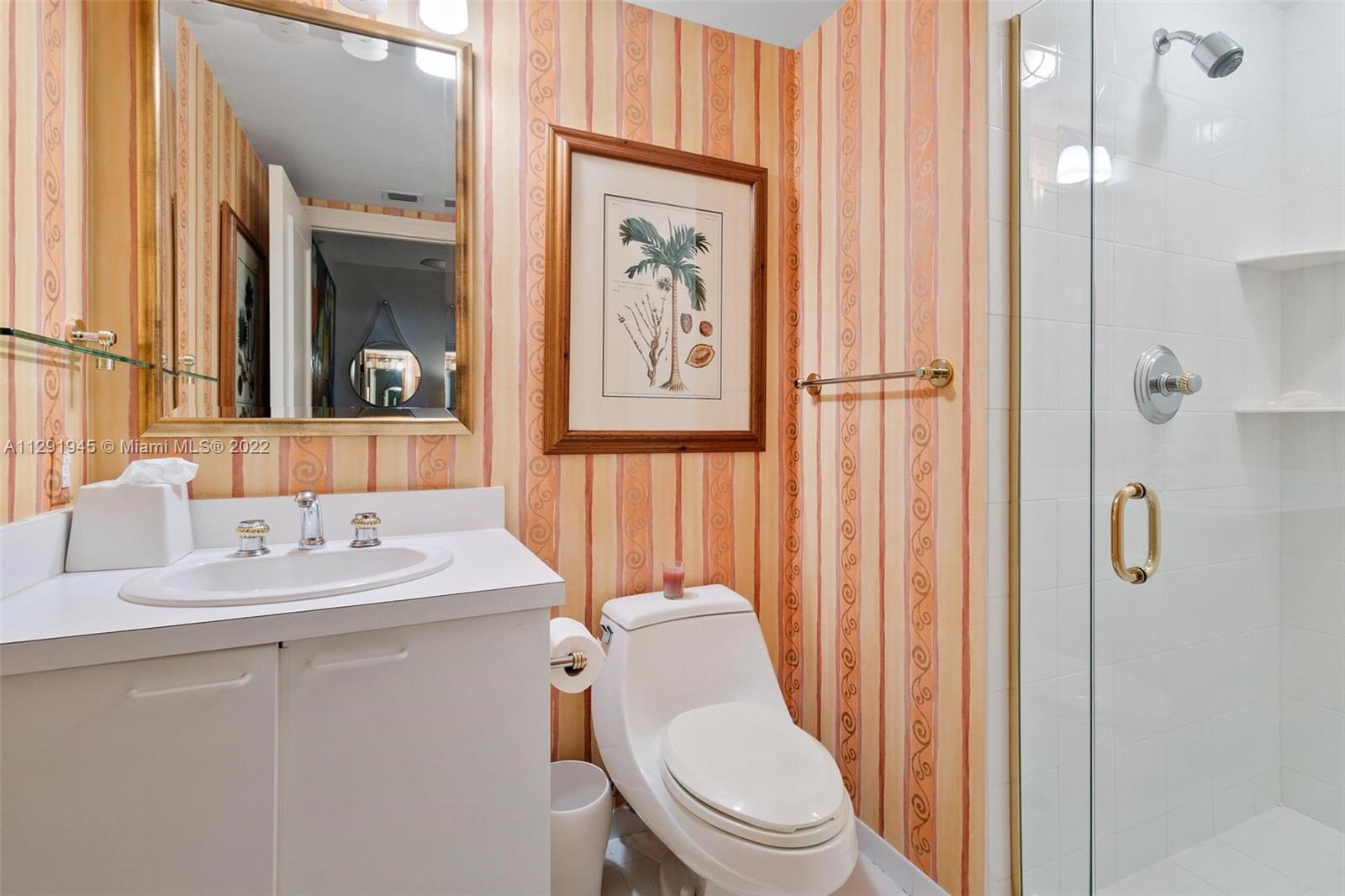 GRAND BAY TOWER CONDO - Residential