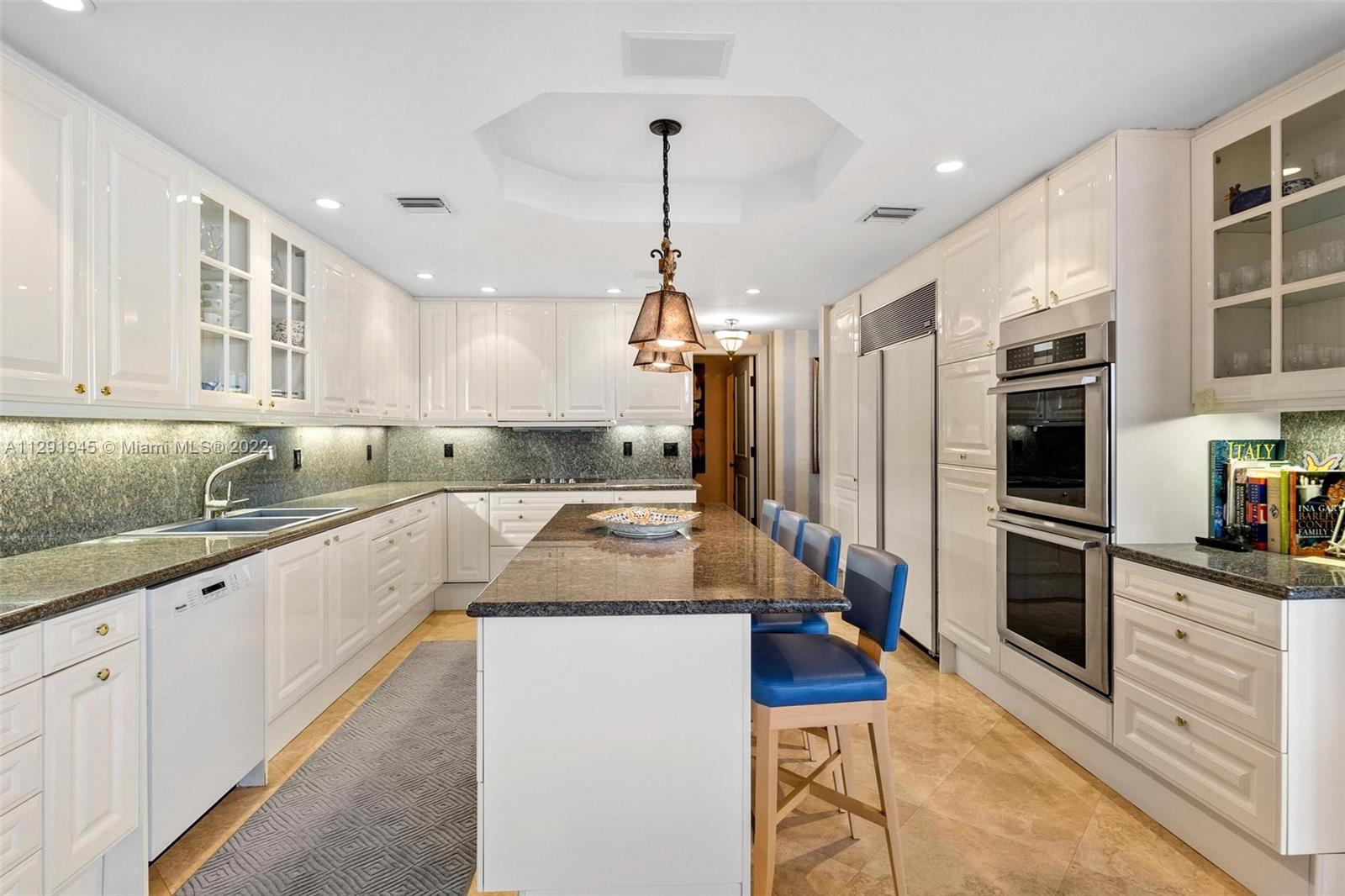 GRAND BAY TOWER CONDO - Residential