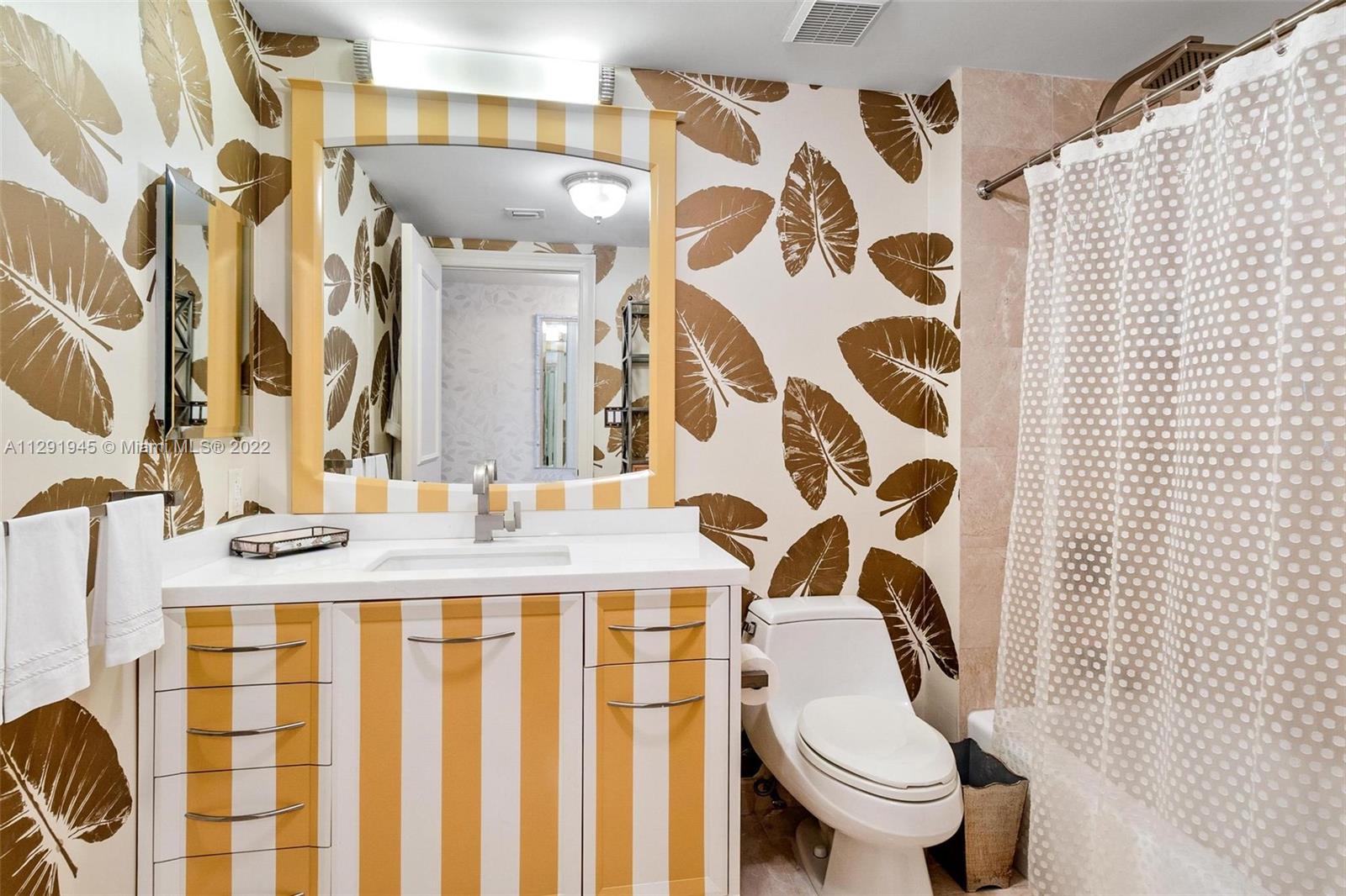 GRAND BAY TOWER CONDO - Residential