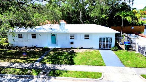 828 NE 76th St Miami FL 33138