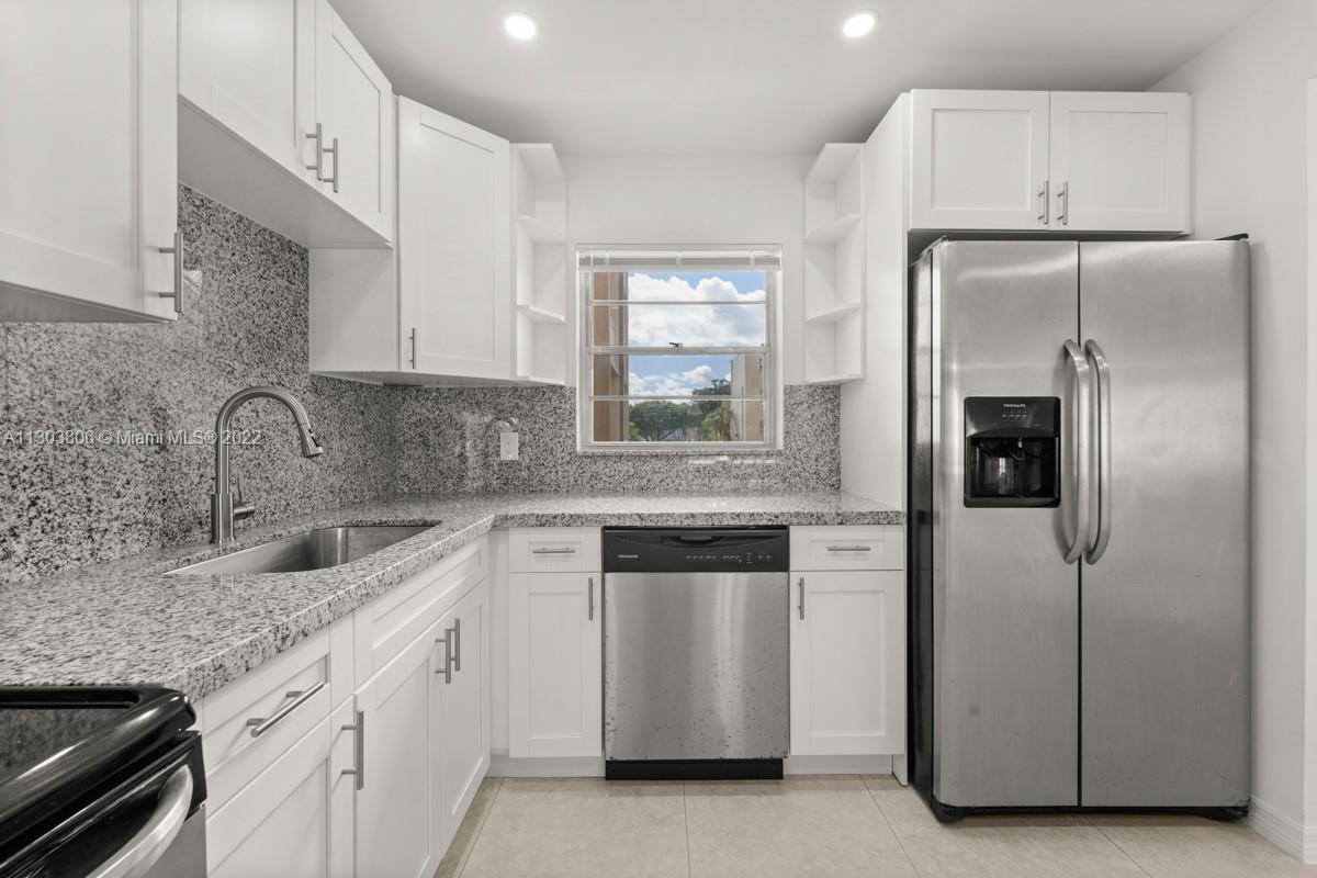 KINGS CREEK SO CONDO - Residential Lease