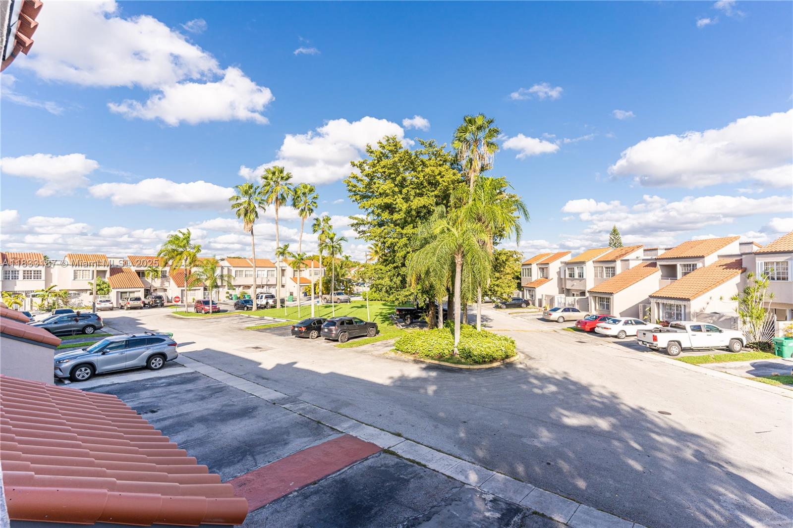 SUNSET HARBOUR SEC IV - Residential