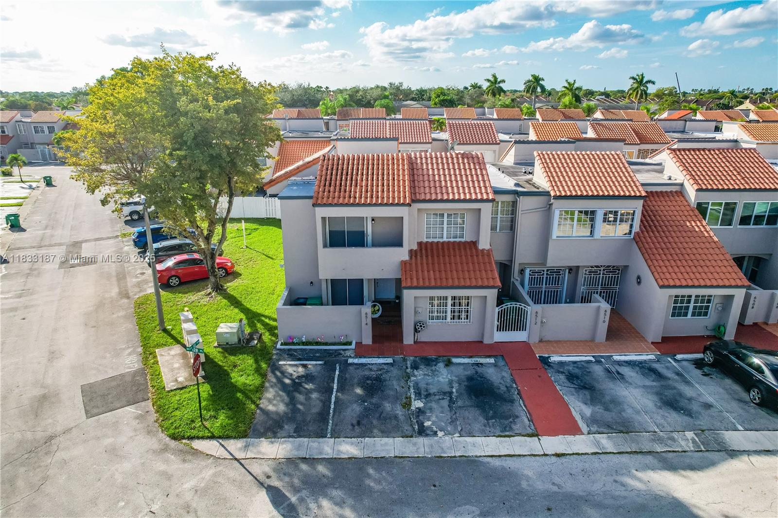 SUNSET HARBOUR SEC IV - Residential