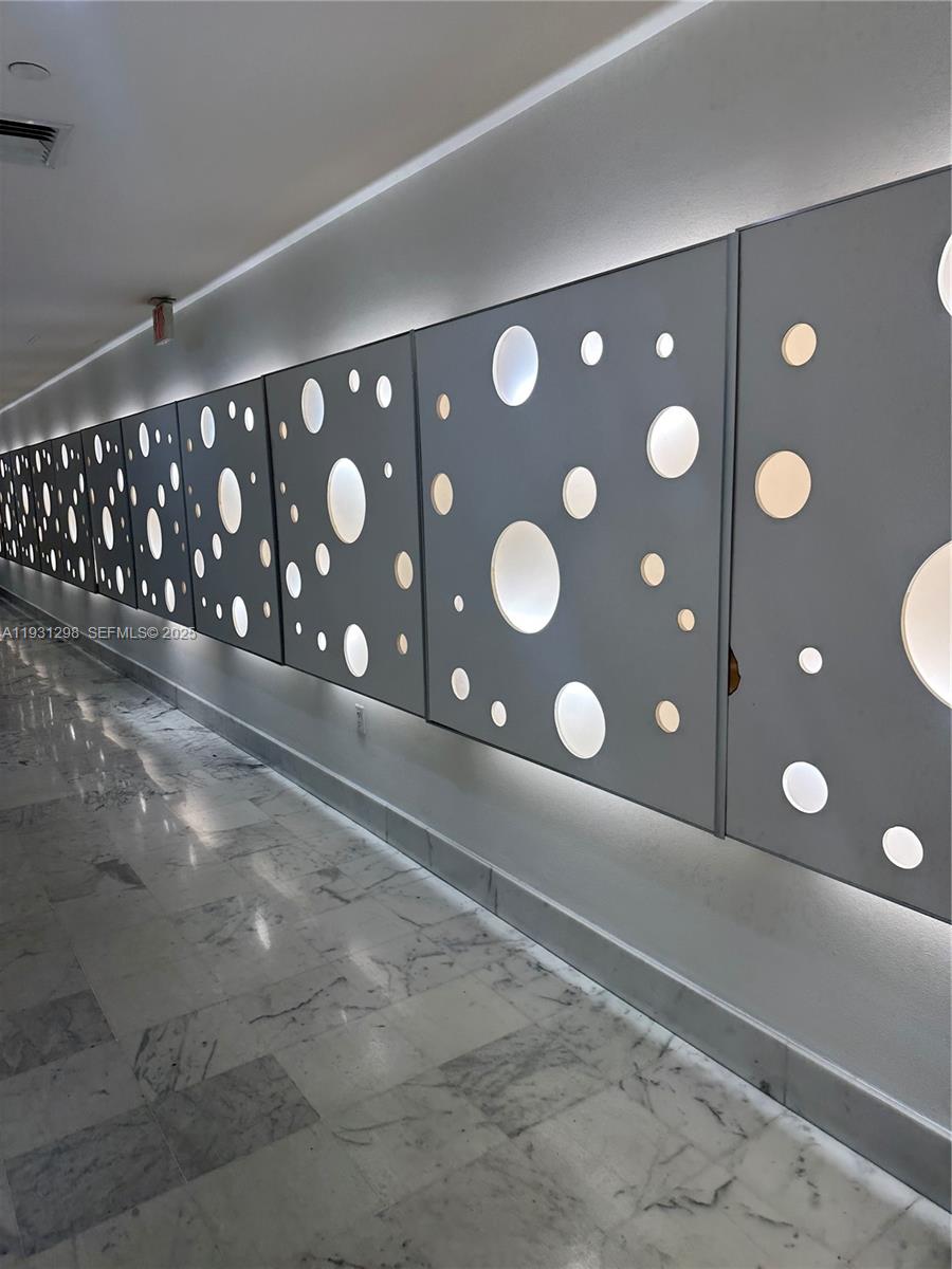 MIRADOR 1000 CONDO - Residential