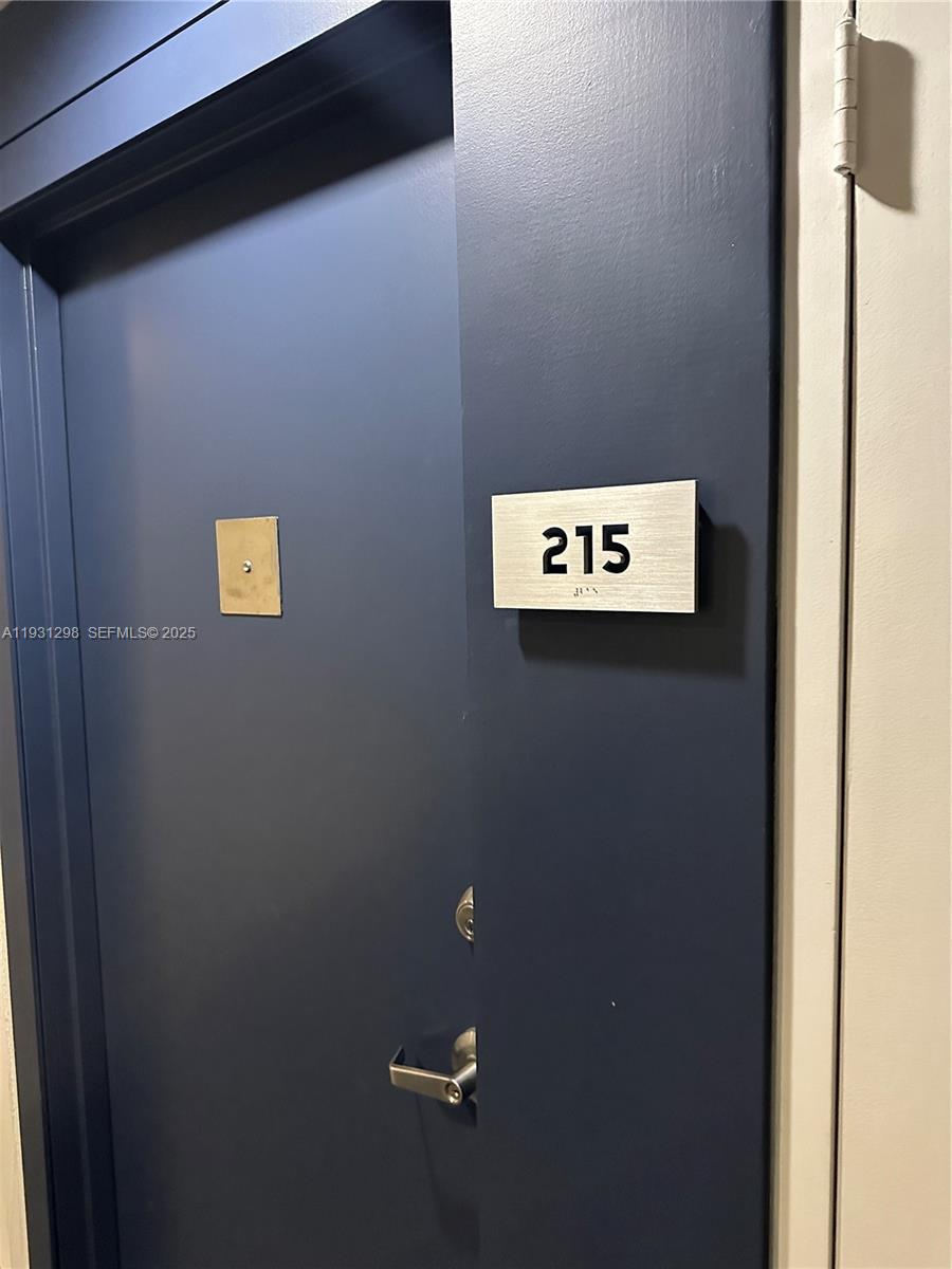 MIRADOR 1000 CONDO - Residential