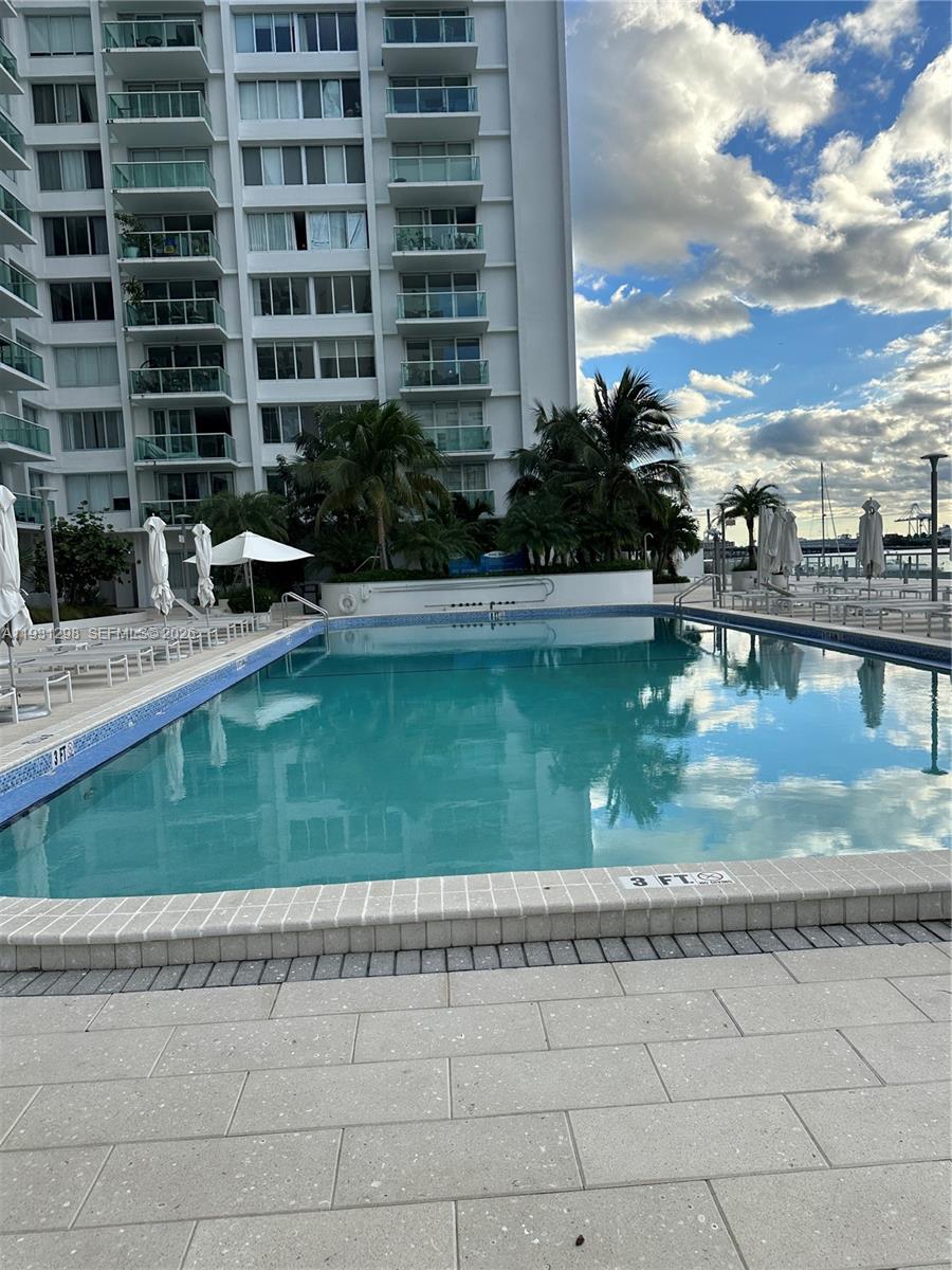 MIRADOR 1000 CONDO - Residential