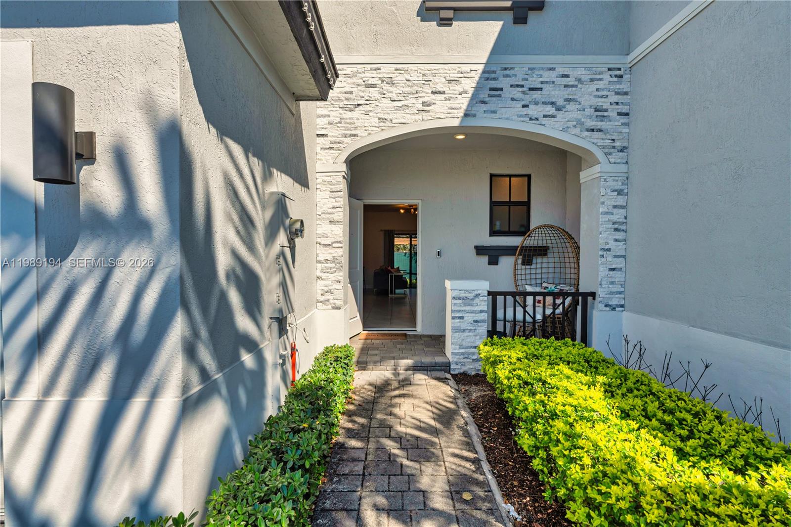 VISTA LAGO - Residential Lease